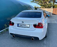 BMW E90 - Image 6/8