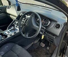 Automatic Peugeot 3008