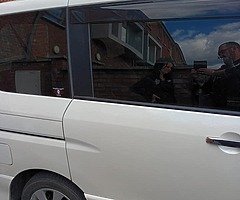 Nissan Serena 2012 hybrid 2ltr automatic - Image 4/8