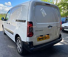 2016 Peugeot Partner