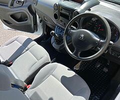 2016 Peugeot Partner - Image 4/8