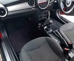 2012 MINI One - Image 6/8