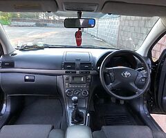 Toyota Avensis D4D ￼ - Image 8/10
