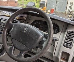 Renault Traffic Van - Image 9/10