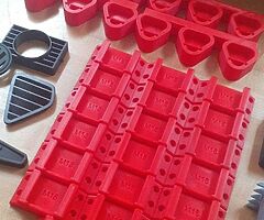 3d printed milwaukee,dewalt and makita battery holders and drill holders