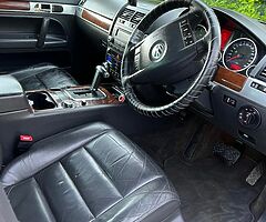Vw Touareg 3.0 tdi V6 cvrt/taxed auto - Image 8/9