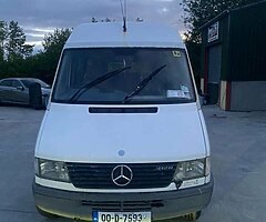 2000 Mercedes 2.9 5 Clylinder Minibus Twinwheel