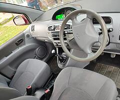 Hyundai Matrix 1.5 diesel - Image 6/8