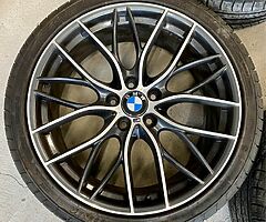 20’’ UPGRADED BMW M PERFORMANCE ALLOYS - Image 5/5