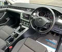 2016 Volkswagen Passat - Image 4/10