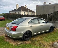 2005 Toyota Avensis