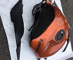 09 up ZX6R tanks with infills, pump and cap