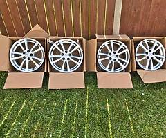 Lexus alloys wheels