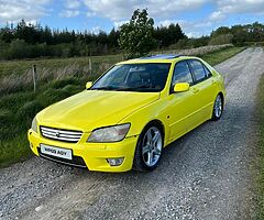Lexus is200 - Image 5/6