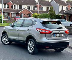 Nissan QashQai 1.5 diesel . Manual . Low km