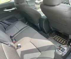Toyota auris 2011 4D4 1.4 - Image 4/7