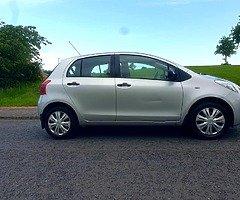 Toyota yaris 07 - Image 5/10