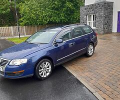 Volkswagen passat 2009 very clean car drives perfectly 220 miles