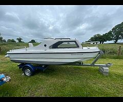 Pilot 17 Boat ..Mercury 15hp outboard