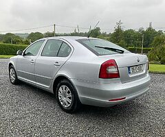2009 SKODA OCTAVIA 1.4 PETROL 5 DOOR TAXED NCT 5 SPEED MANUAL SPOTLESS - Image 5/10