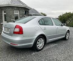 2009 SKODA OCTAVIA 1.4 PETROL 5 DOOR TAXED NCT 5 SPEED MANUAL SPOTLESS - Image 6/10