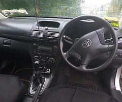 Toyota avensis 1.6 180miles nothing to these bullet proof engines,t,chain NCT end 9th &3mts tax, - Image 6/10