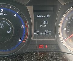 Hyundai i40 2012 READ ADD - Image 5/7