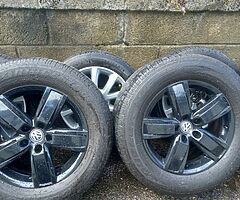 Vw Amarok 18s genuine alloy wheels with new Michelin tyres for sale fits on the VW t5 t6 too