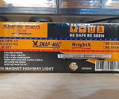 BRAND NEW SNAP-MAC AMBER BEACON LIGHT