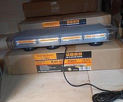 BRAND NEW SNAP-MAC AMBER BEACON LIGHT