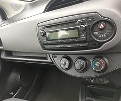Toyota Yaris 142 - Image 6/7