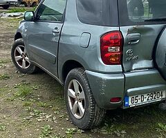 Toyotas for breaking - Image 5/7