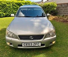Lexus is200 sport