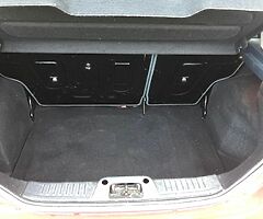 11 FORD FIESTA - Image 8/10