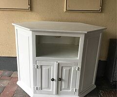 Corner unit need gone ASAP