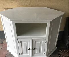 Corner unit need gone ASAP
