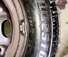 selling tires with rim (need gone ASAP) - Image 7/10