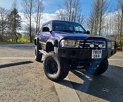 1999 Toyota Hilux