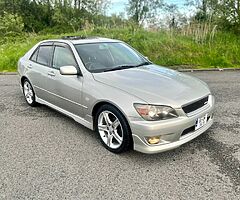 2000 Toyota altezza