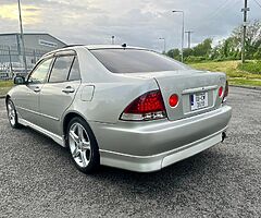 2000 Toyota altezza