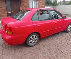 2006 Hyundai accent no tax or test Accent starting and driving Red - Image 4/7