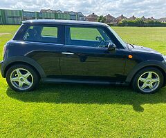 2009 MINI COOPER D 1.6 110 BHP DIESEL 6 SP - Image 6/10