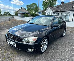 2002 Lexus IS 200