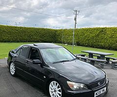 Lexus is200 2005