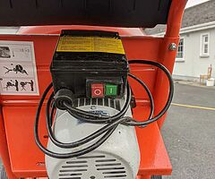 Victor Concrete Mixer - Image 6/7