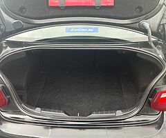 BMW 218d - Image 8/10