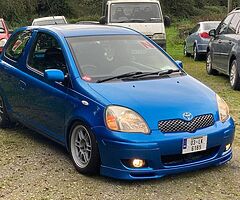 03 Toyota Yaris - Image 4/7