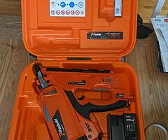 Paslode IM350+ Lithium First Fix Nail Gun - Image 4/5