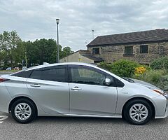2016 Toyota Prius - Image 8/10