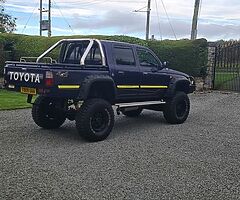 1999 Toyota Hilux - Image 4/10